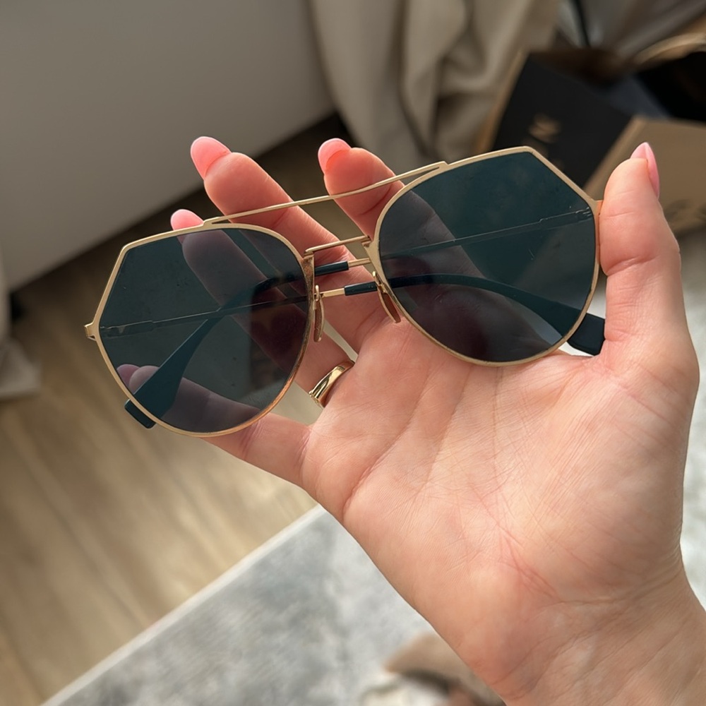 FENDI SUNGLASSES